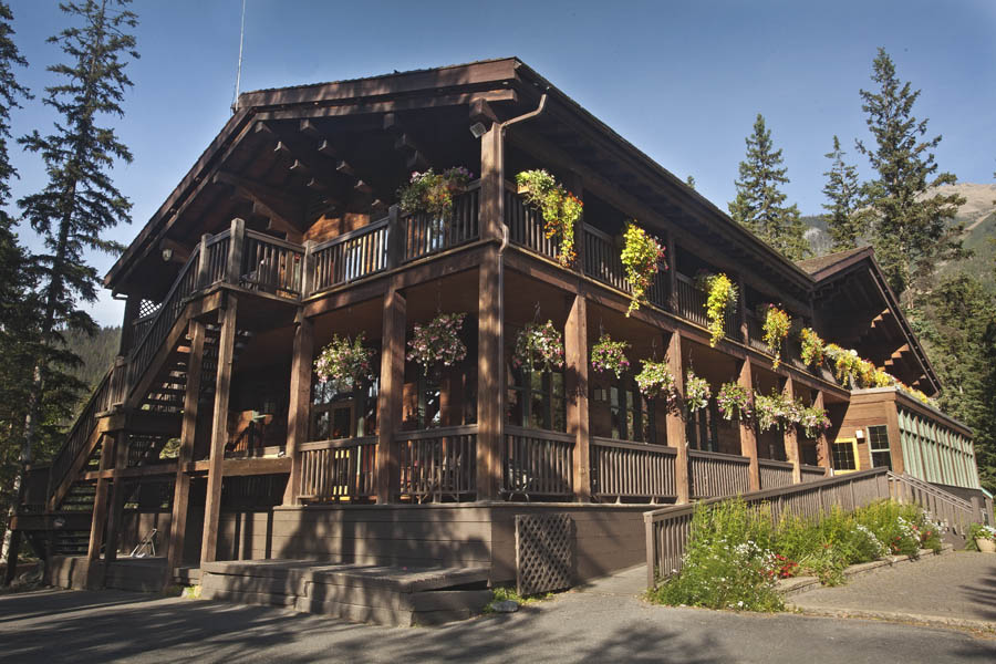 Emerald Lake Lodge_ HDR_2