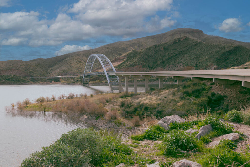 Roosevelt Bridge, Along Hwy 188